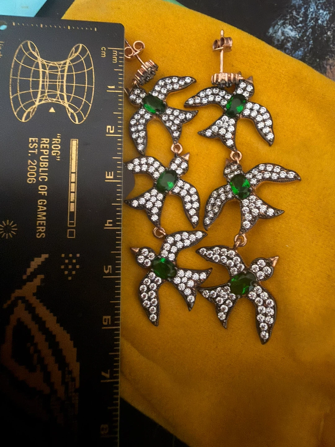 Sterling silver 925 bird drop earrings with green stones - photo 2