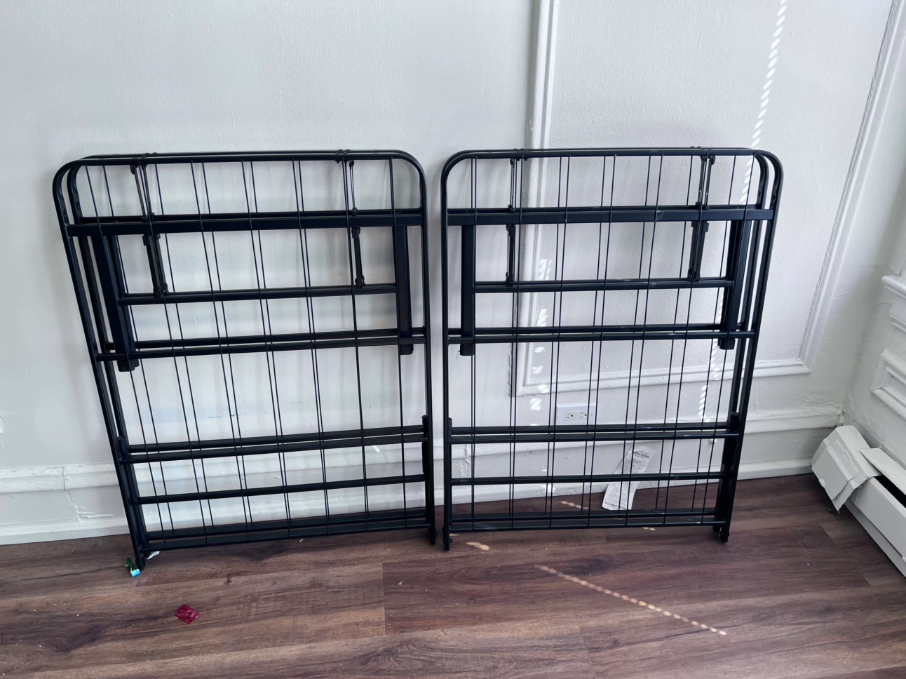 Queen Size Metal Bed Frame - photo 3