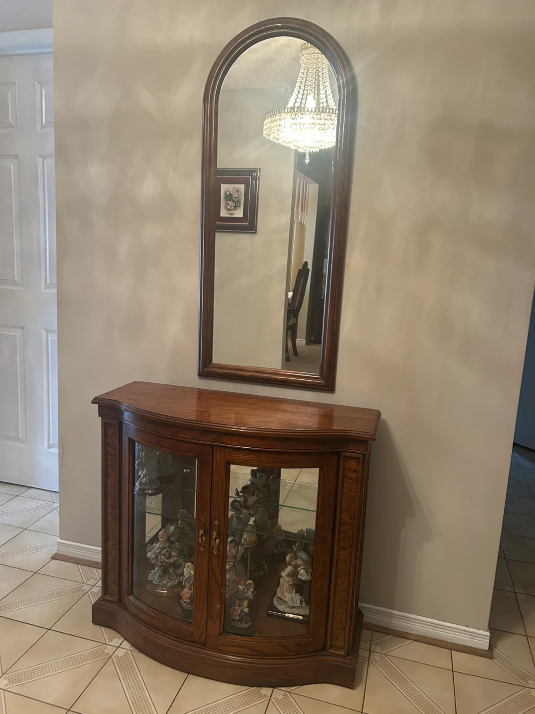 Curved Display Cabinet with Mirror