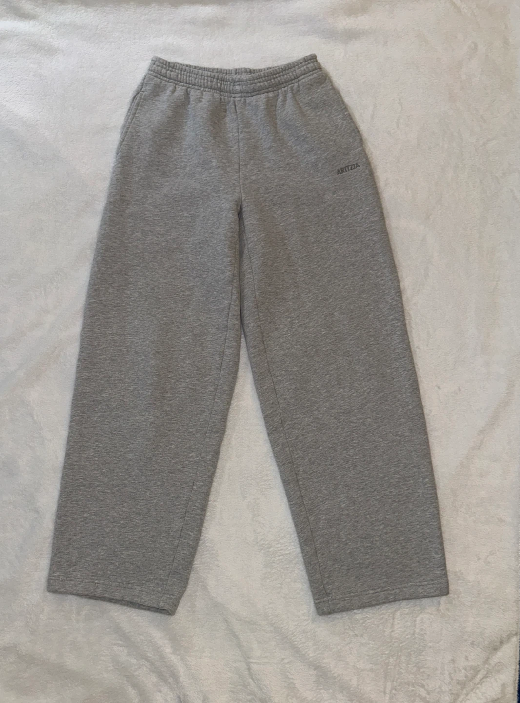 ARITZIA Grey Sweatpants