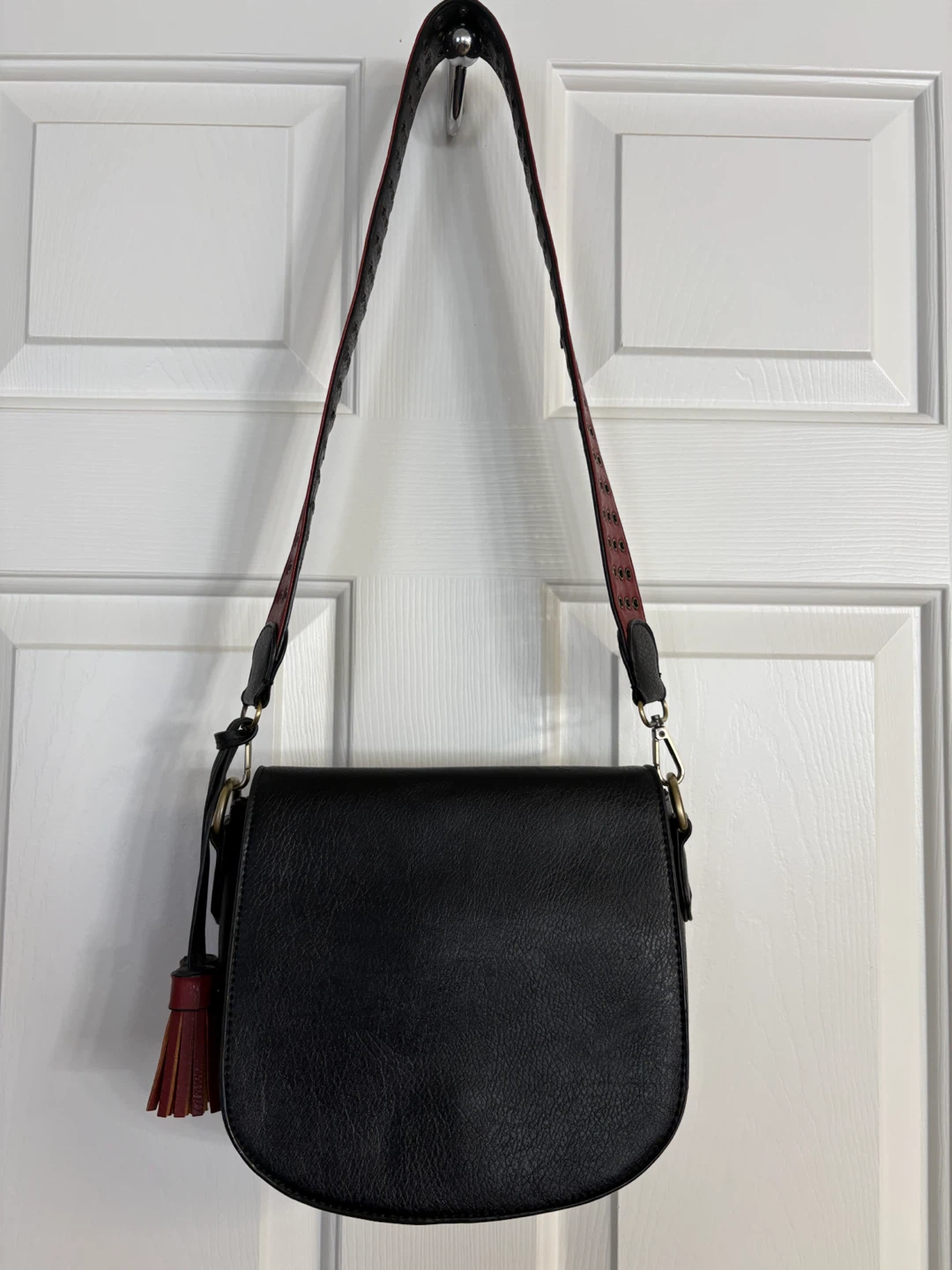 Bueno Front Flap Crossbody Saddle Bag - Black