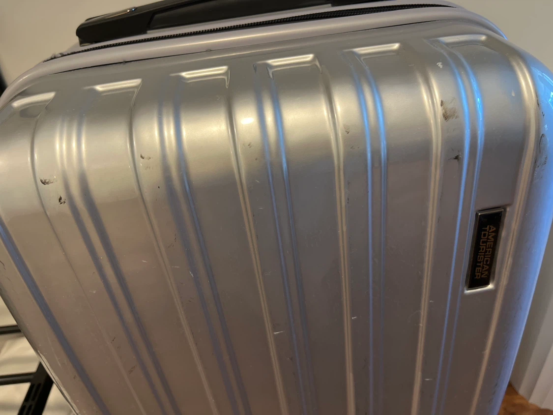 (-Aug30) 20“ American Tourister Silver Hardside Luggage - photo 2