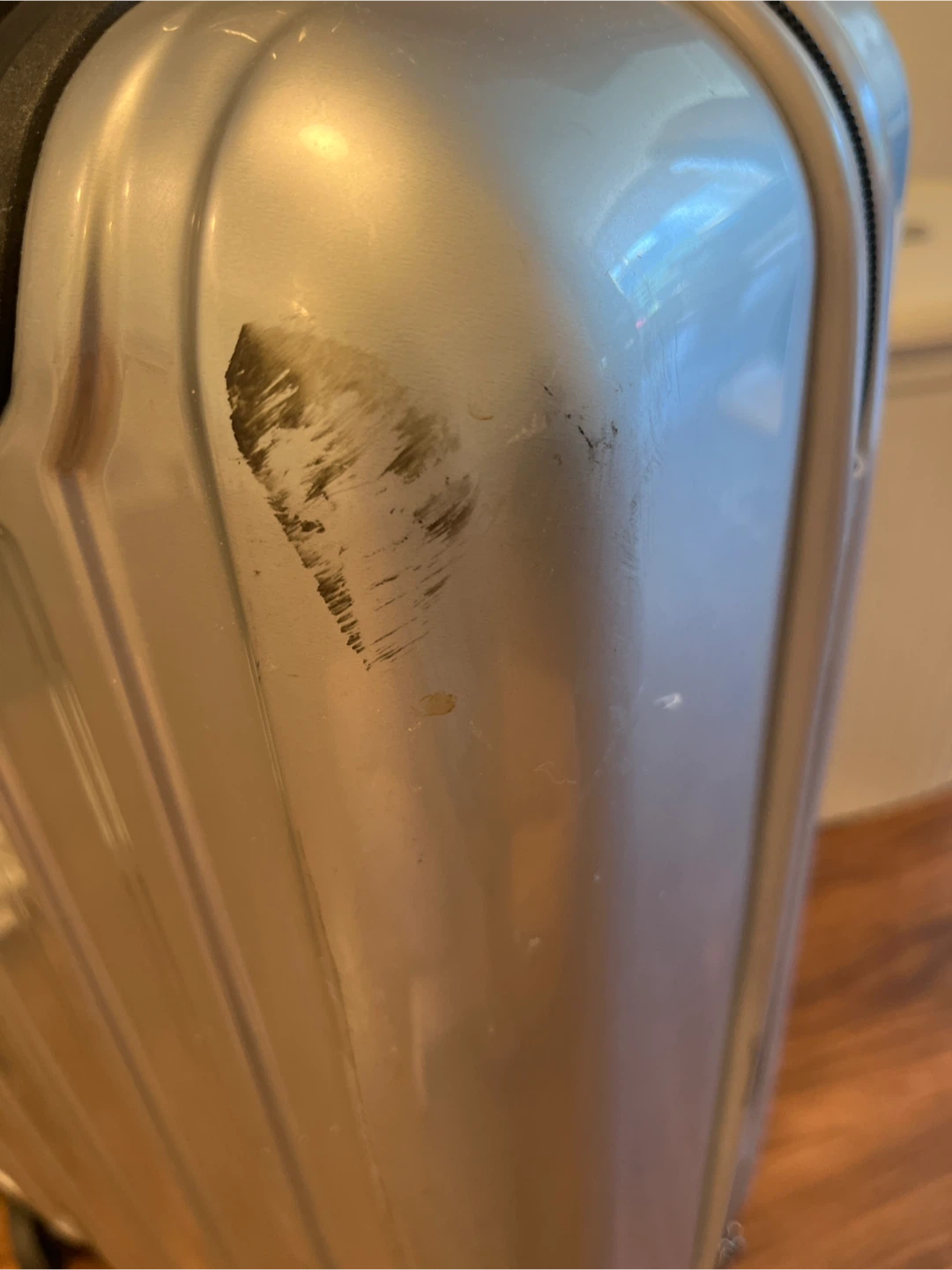 (-Aug30) 20“ American Tourister Silver Hardside Luggage - photo 4