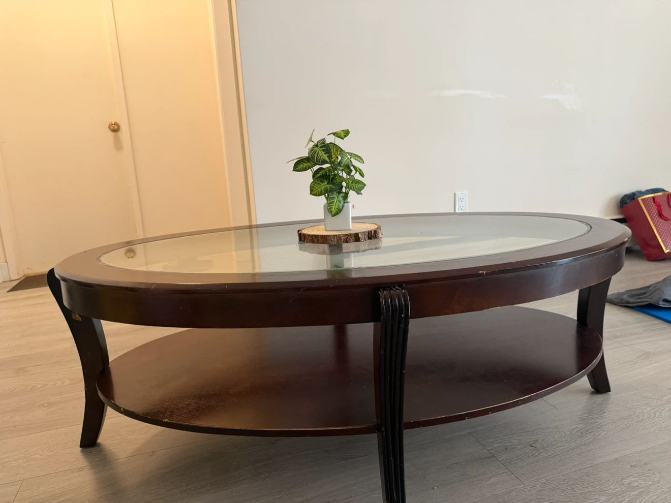 Oval Coffee Table with Glass Top - photo 3