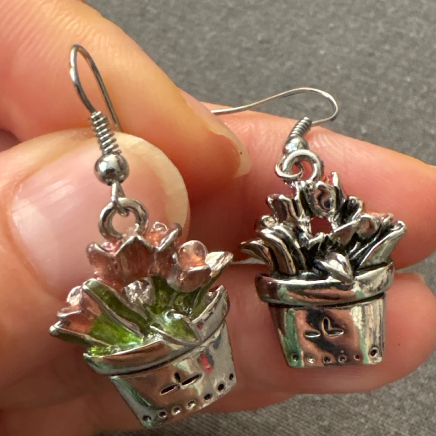 Silver tone heavy metal Plant Pot Dangle Earrings - photo 2