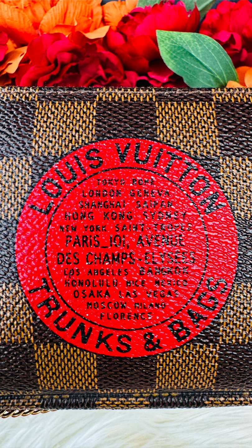 Louis Vuitton Damier Azur Pouch - photo 2