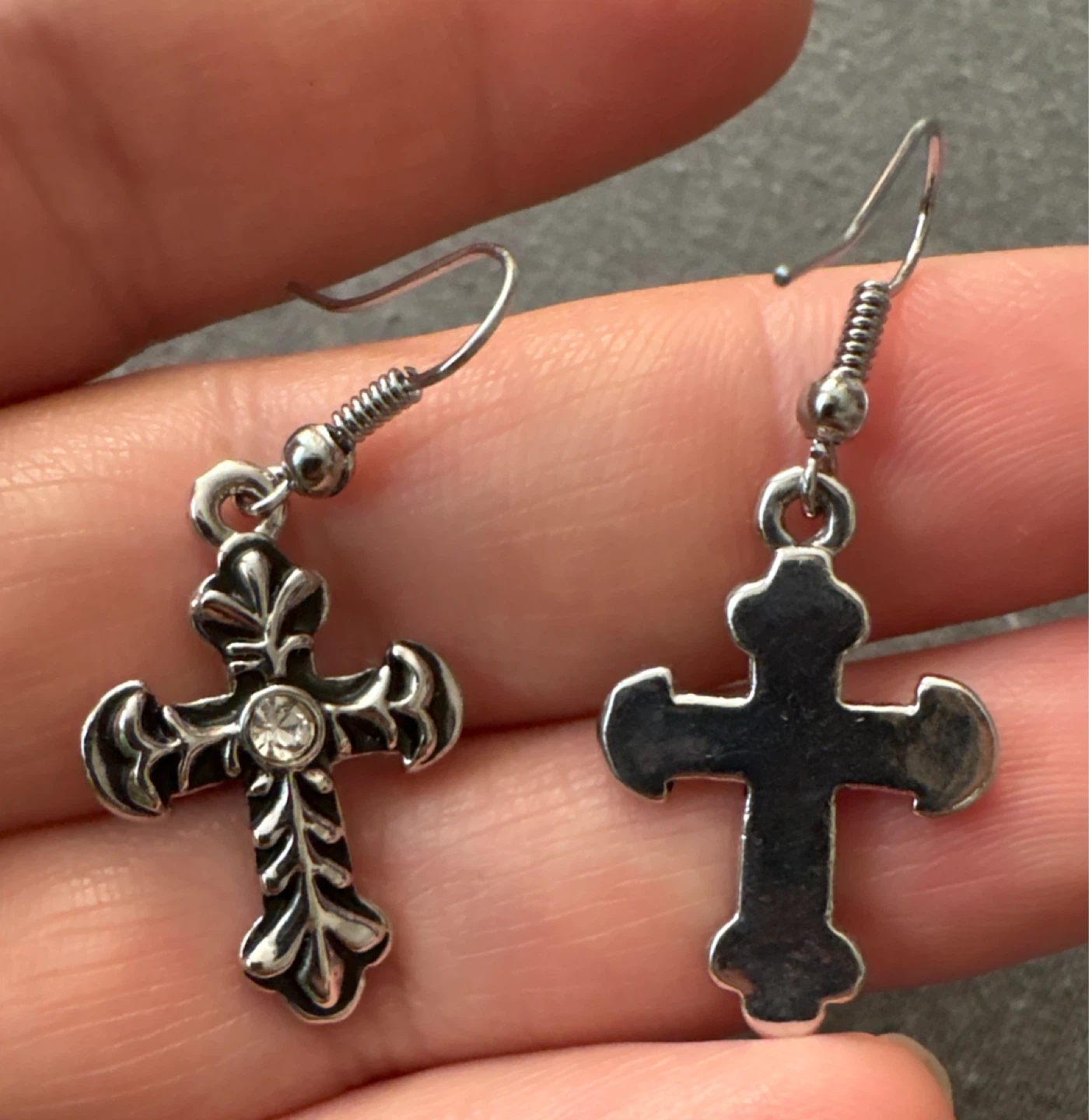 Silver tone heavy metal  cross dangle earrings - photo 2