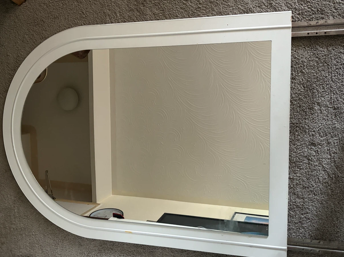 Arched Mirror for drawers or vanity