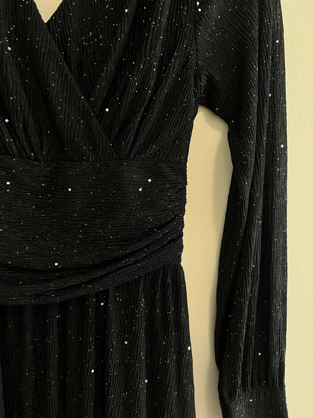 Long-sleeved black glittery maxi dress - photo 2