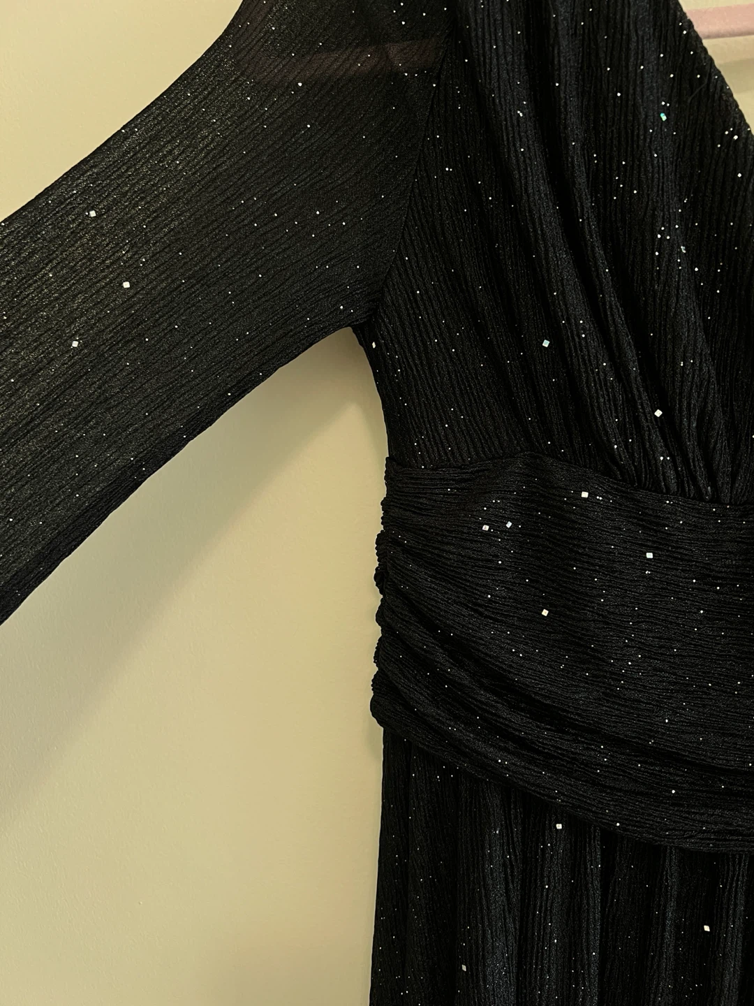 Long-sleeved black glittery maxi dress - photo 3