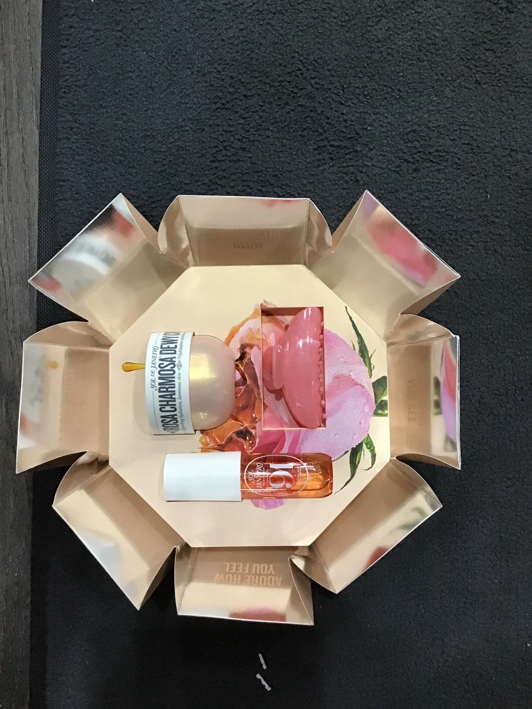 Sol de Janeiro Rosa Charmosa Dewy Body Mist & Glow Collection
