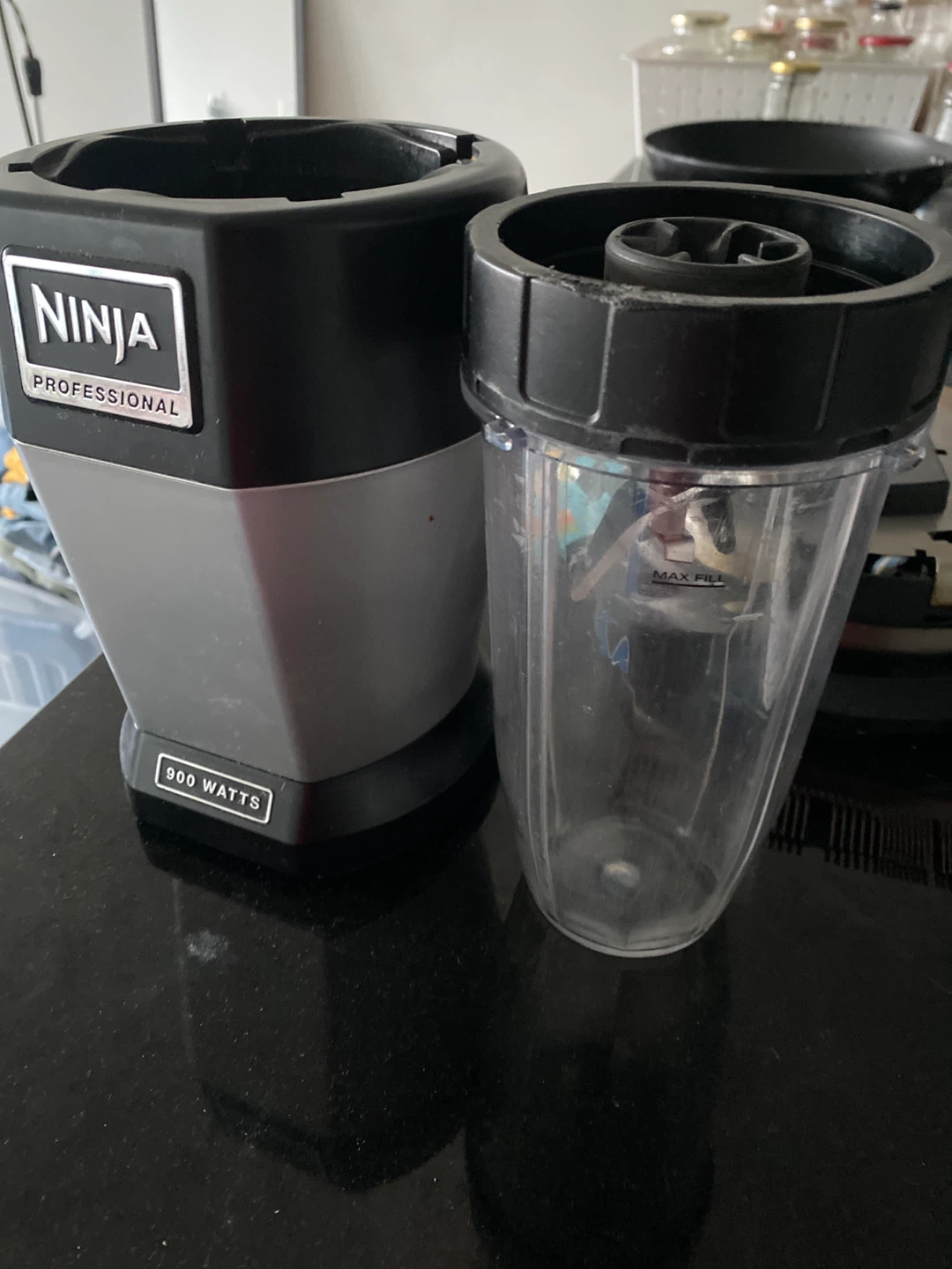 Nutri Ninja Professional 900 Watts Personal Blender - photo 3