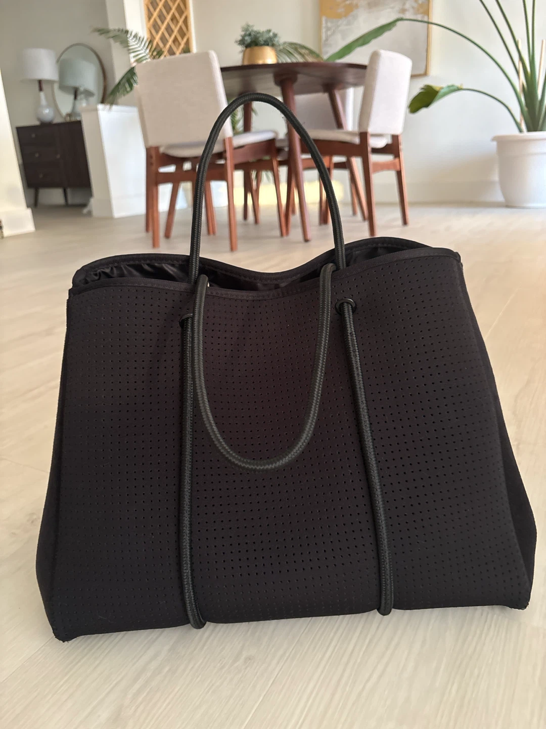 Black Mooi Neoprene Tote Bag - photo 3