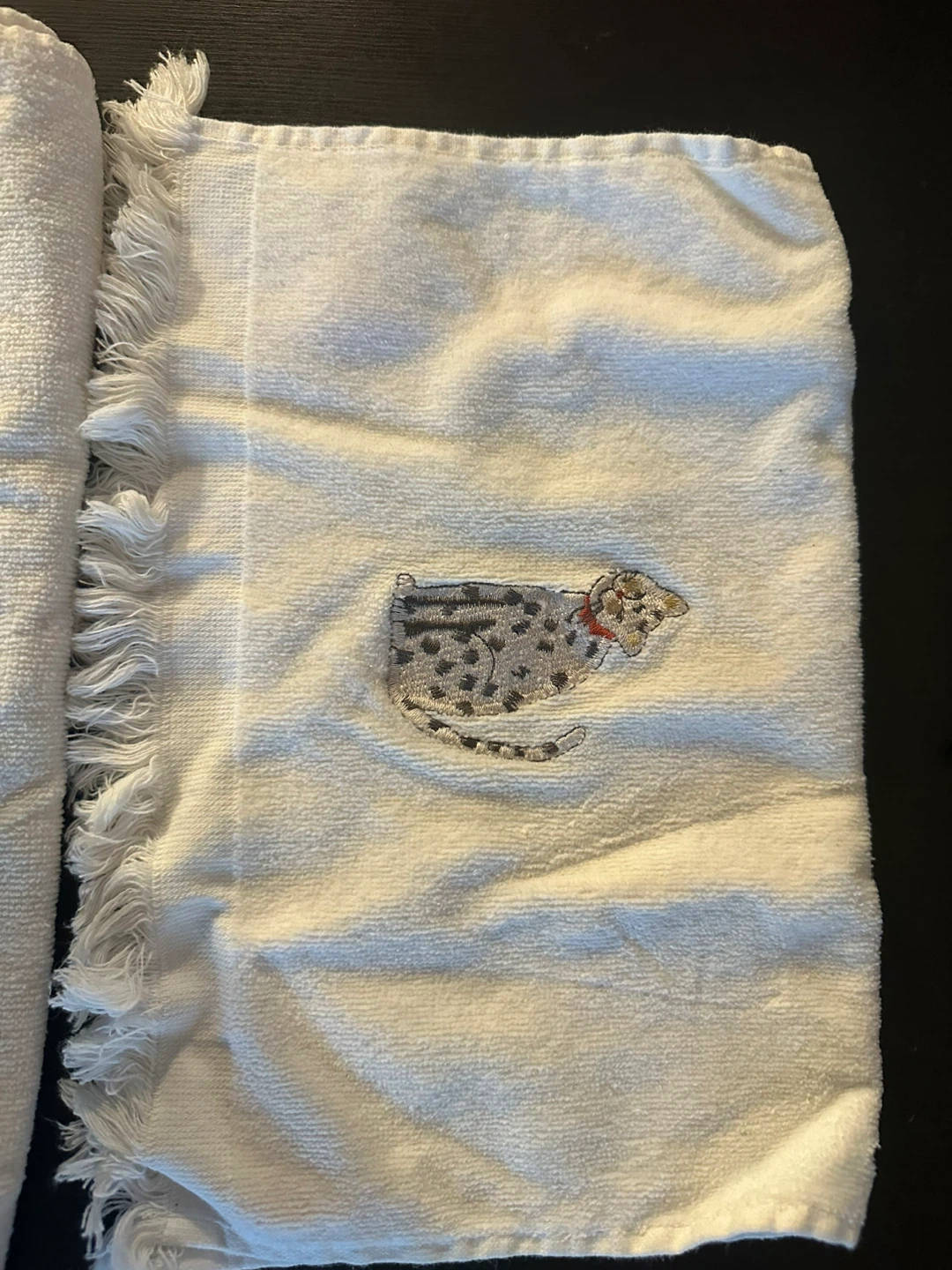 Set of 2 Embroidered Cat Hand Towels