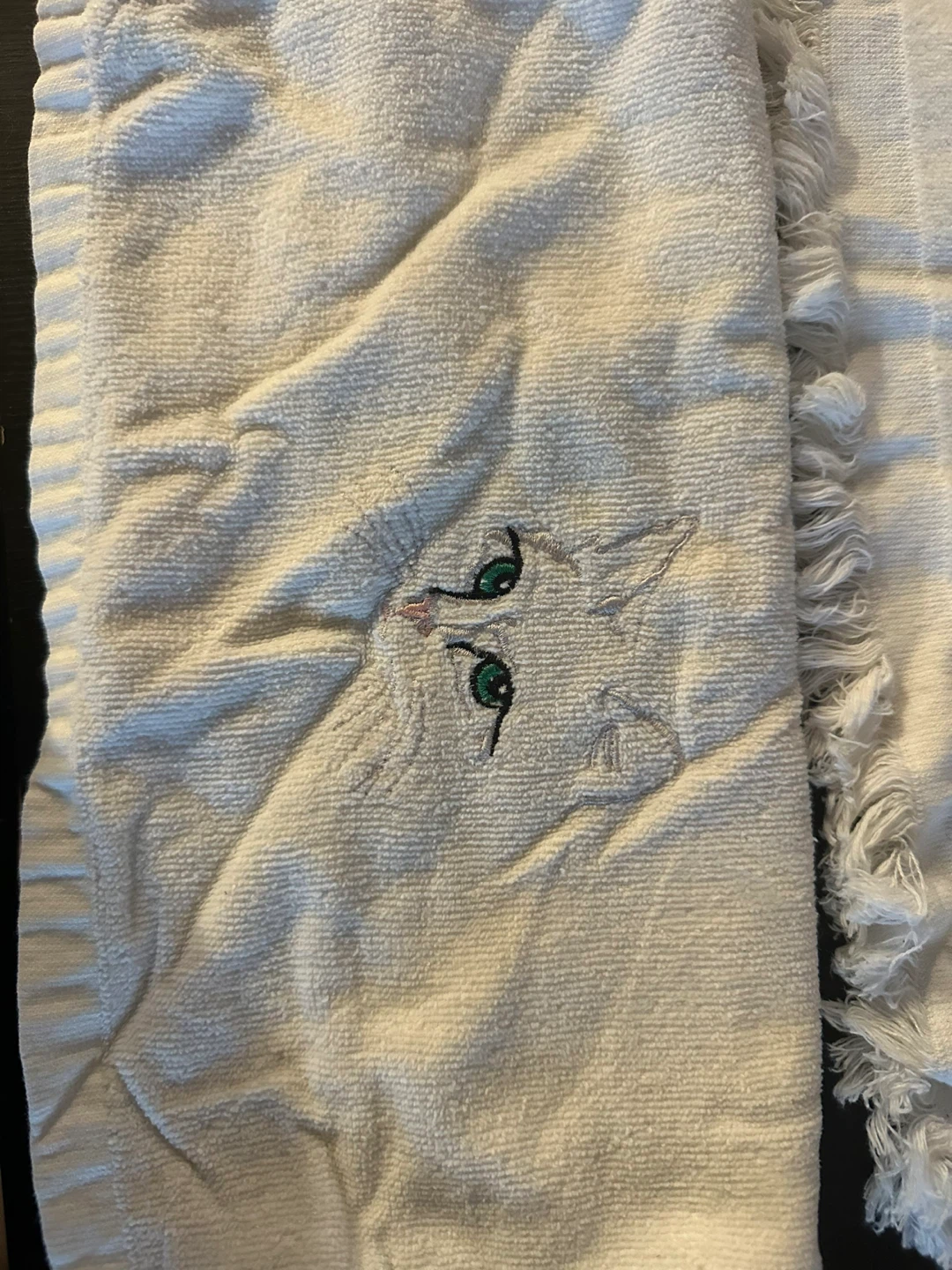 Set of 2 Embroidered Cat Hand Towels - photo 2