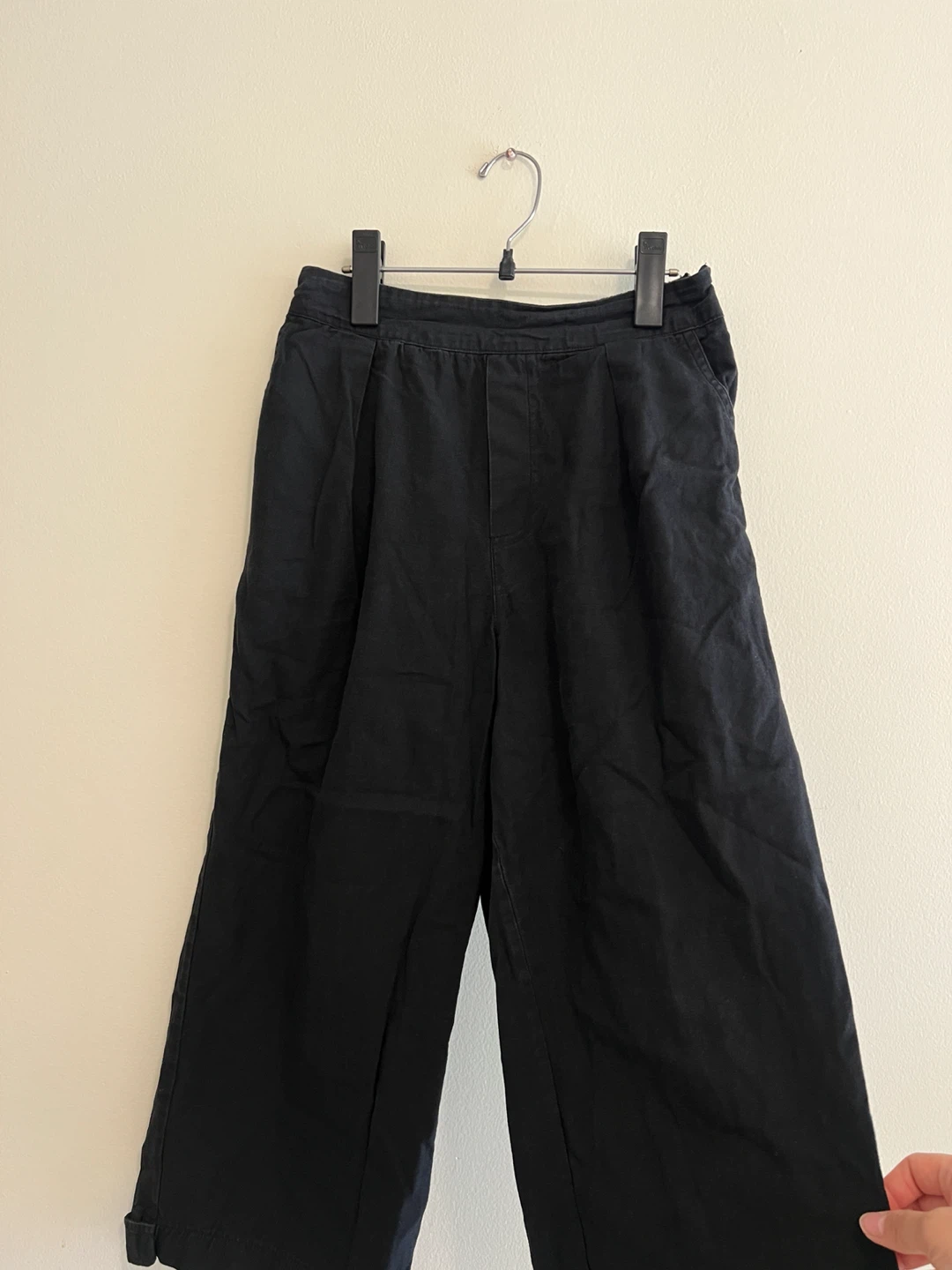 Black wide leg pleated trousers - photo 2