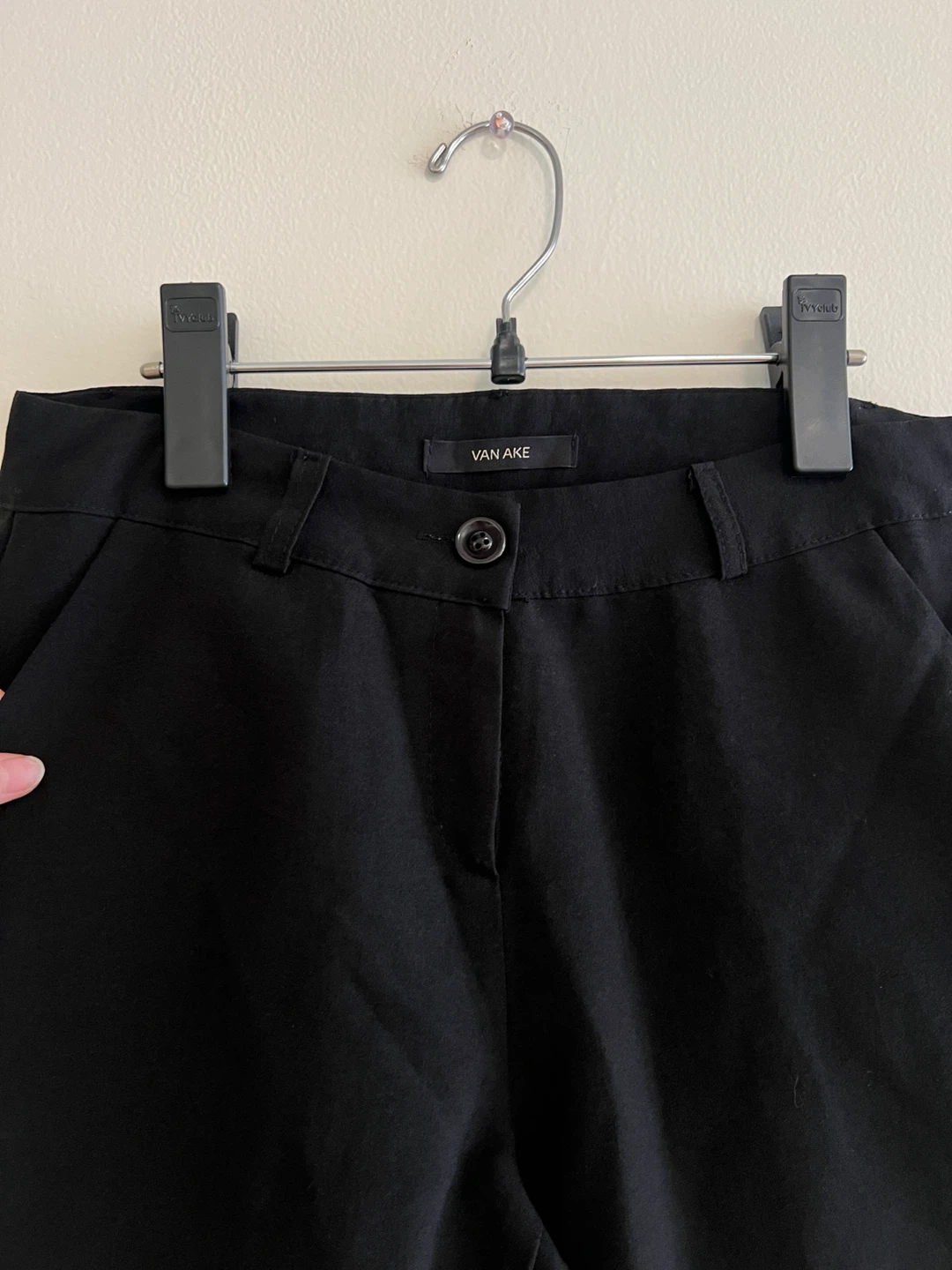 Van Ake black trousers - photo 2