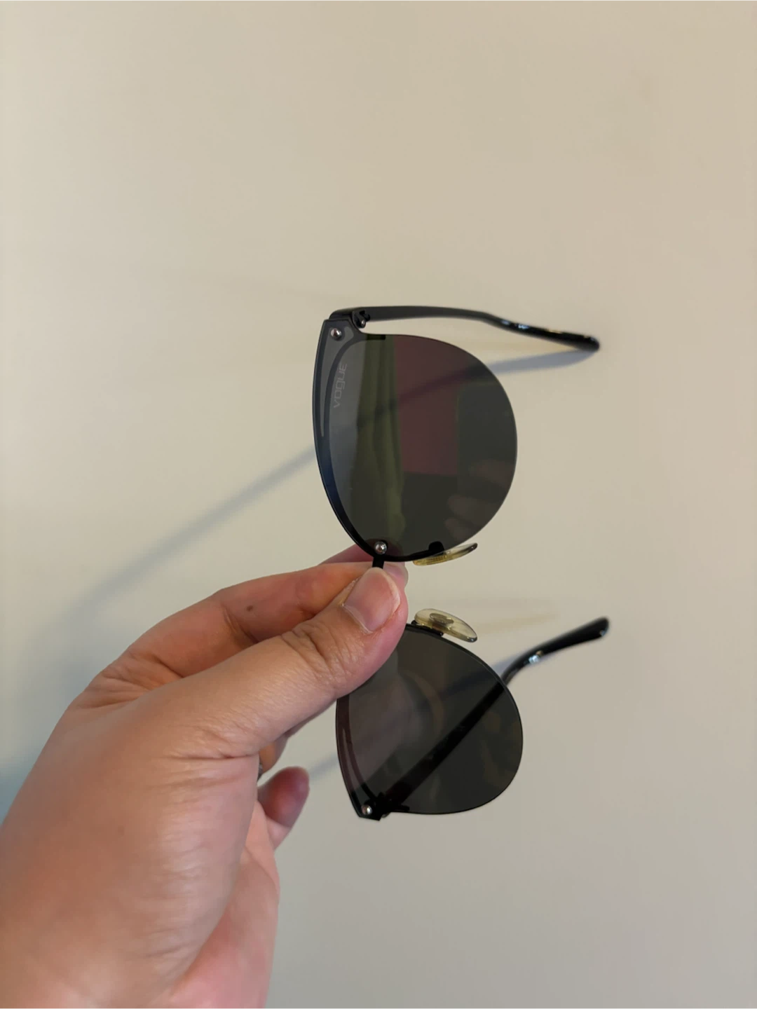Vogue VO 4089-S Black Sunglasses - Unisex - photo 3