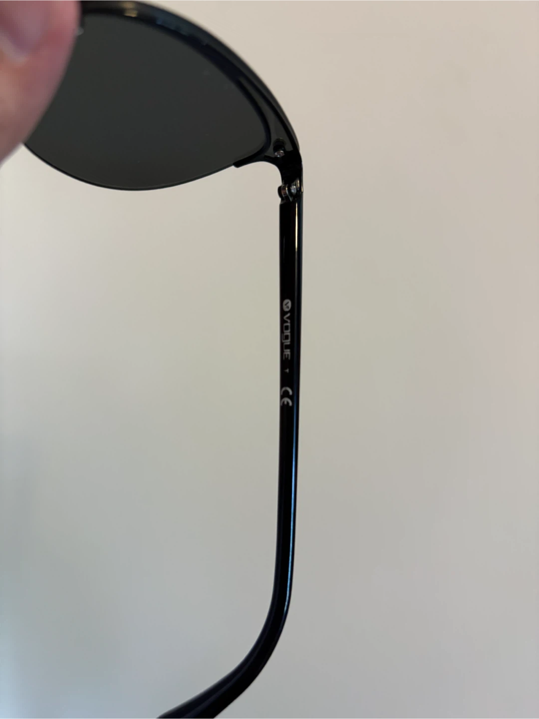 Vogue VO 4089-S Black Sunglasses - Unisex - photo 4