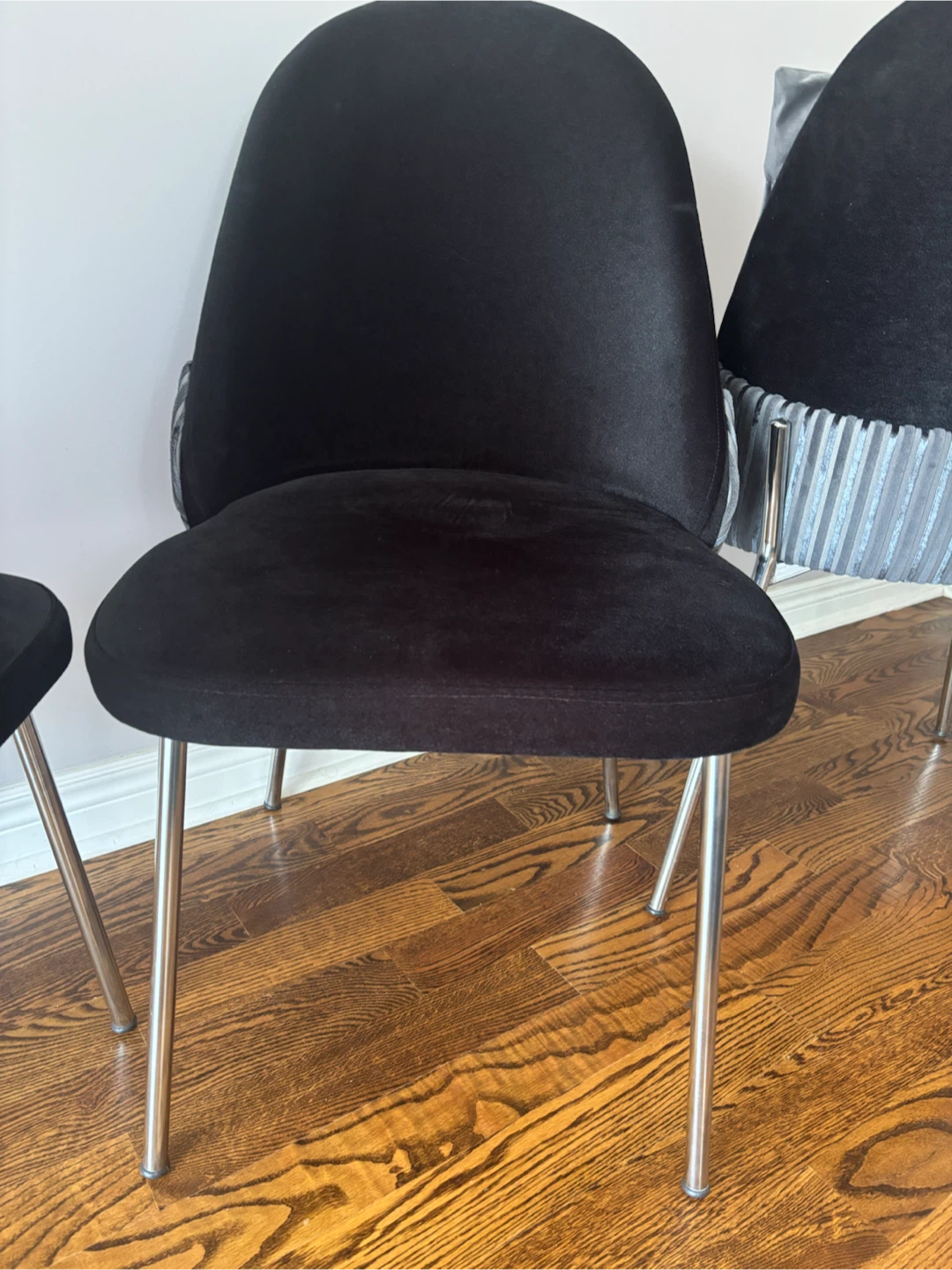Black velvet dining chairs with silver legs set of 4 - photo 2
