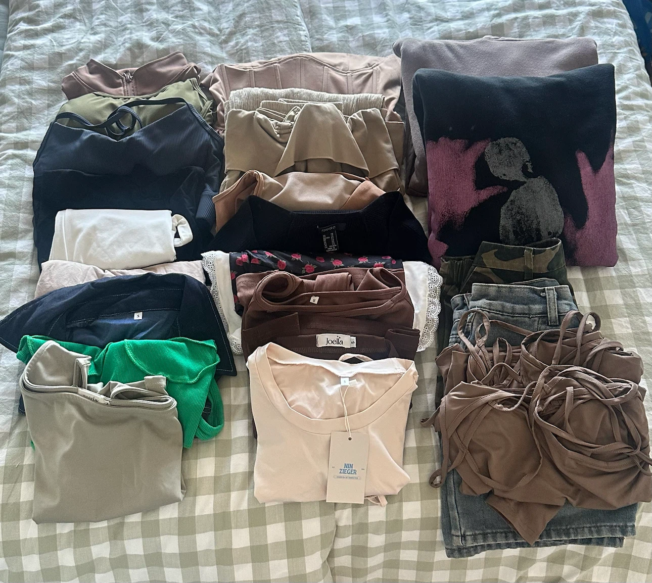 Mystery Women Clothing Bundle 24 pc - size Small