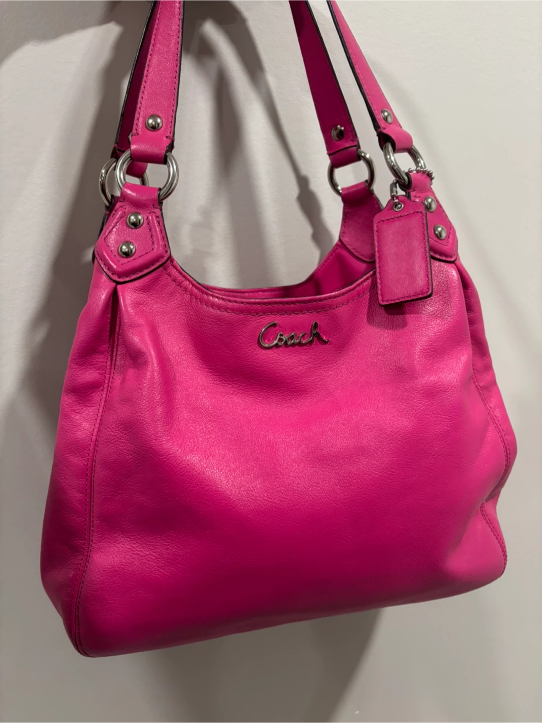 Authentic Coach Pink Leather Hobo Bag - photo 4
