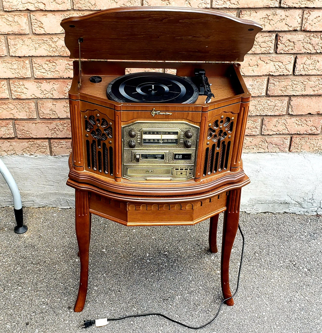 Emerson Record Player, CD, Radio Combination - photo 2