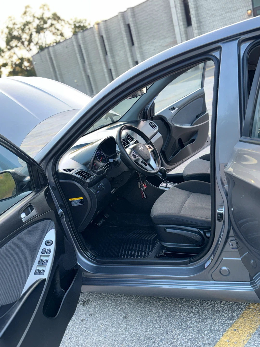 2014 Hyundai Accent – 204,000 km - photo 5