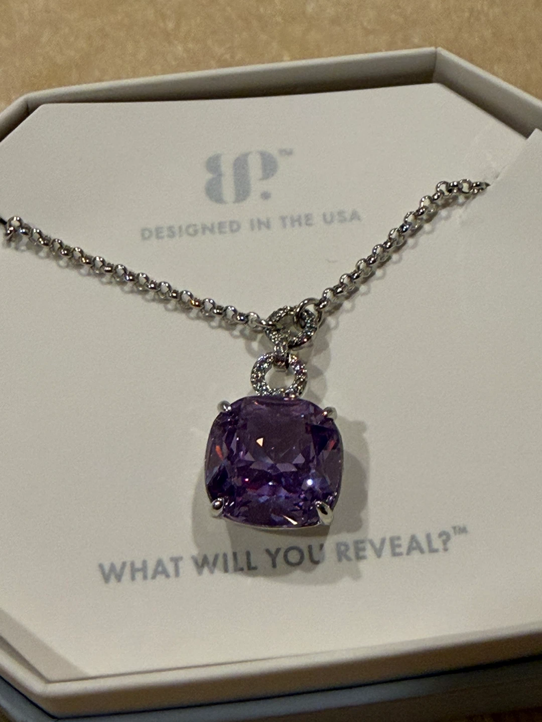 Bomb party surprise necklace