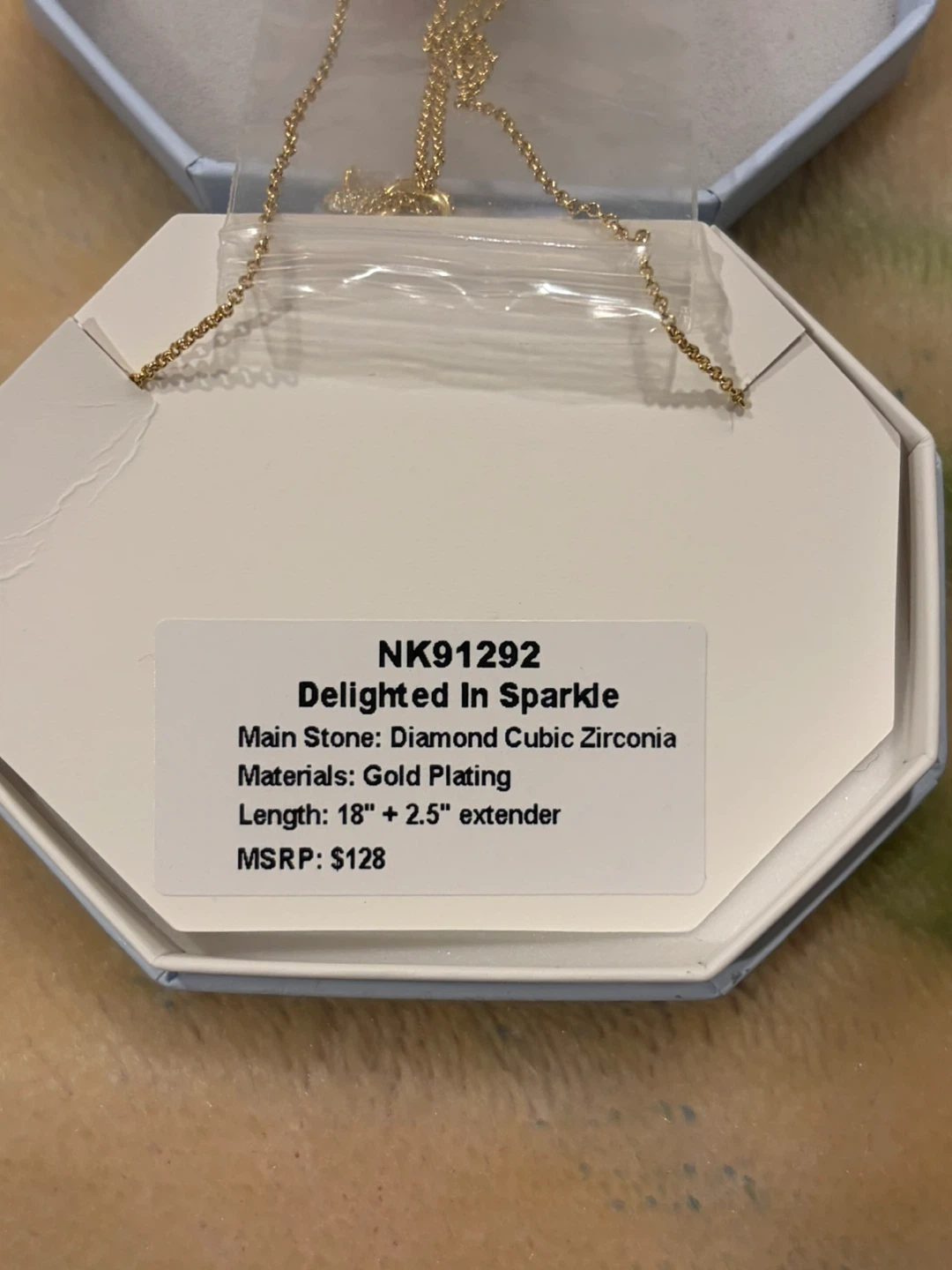 Bomb party surprise necklace - photo 2