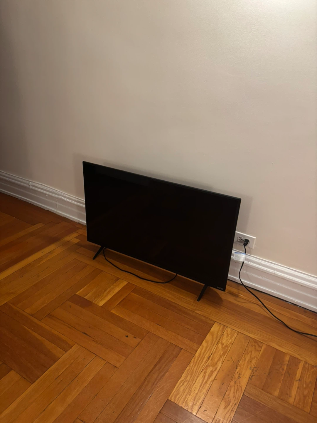 40 Inch Vizio SmartTV - photo 2