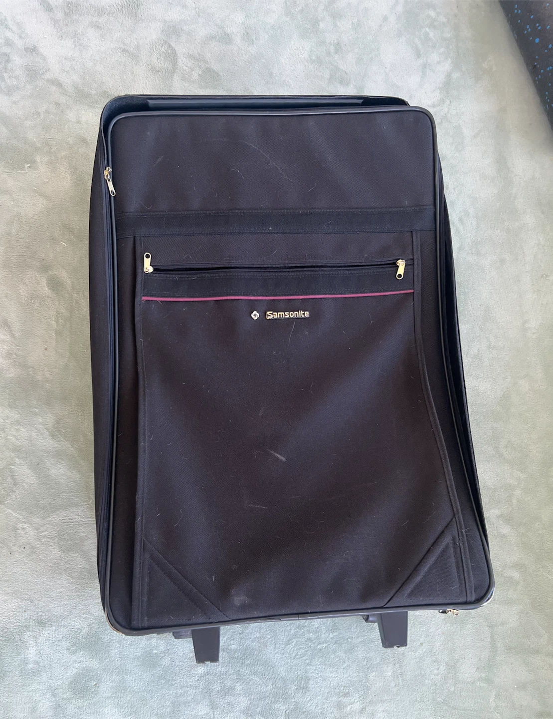 Black large suitcase 2 wheel
