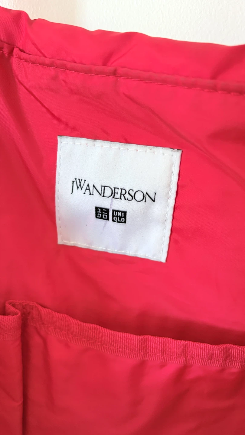 Uniqlo x JW Anderson Red Padded Tote Bag - photo 3