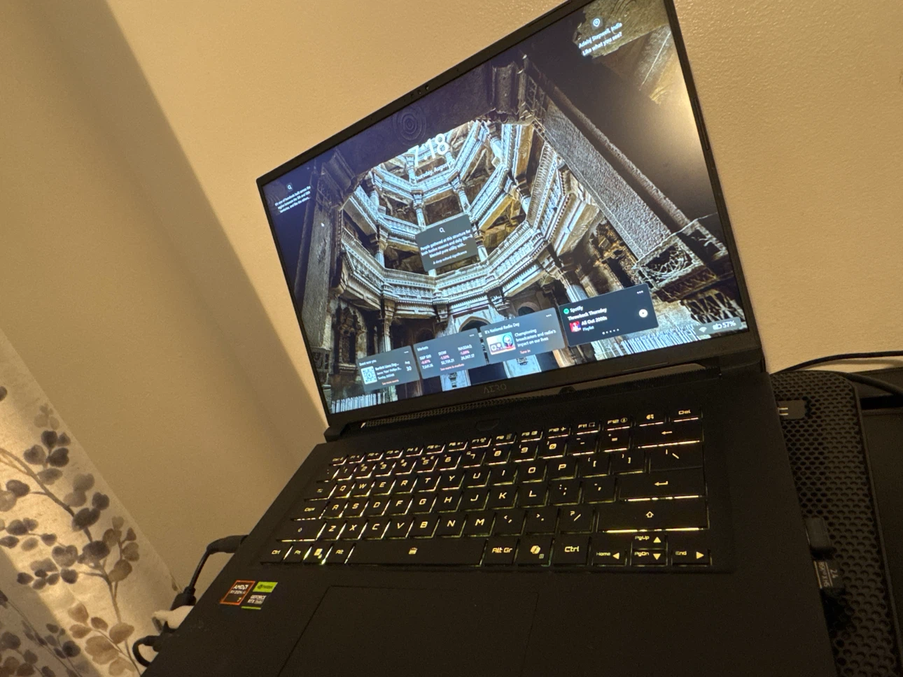 Gigabyte aero x16 gaming laptop - photo 2
