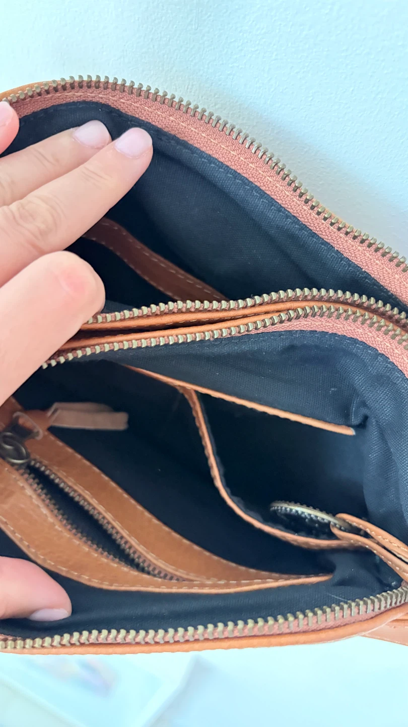 Wanderers tan leather crossbody bag - photo 3