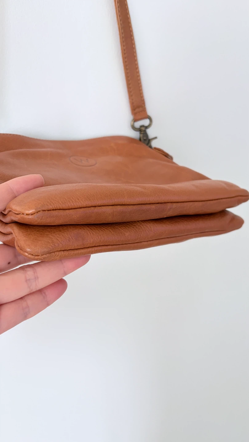 Wanderers tan leather crossbody bag - photo 5