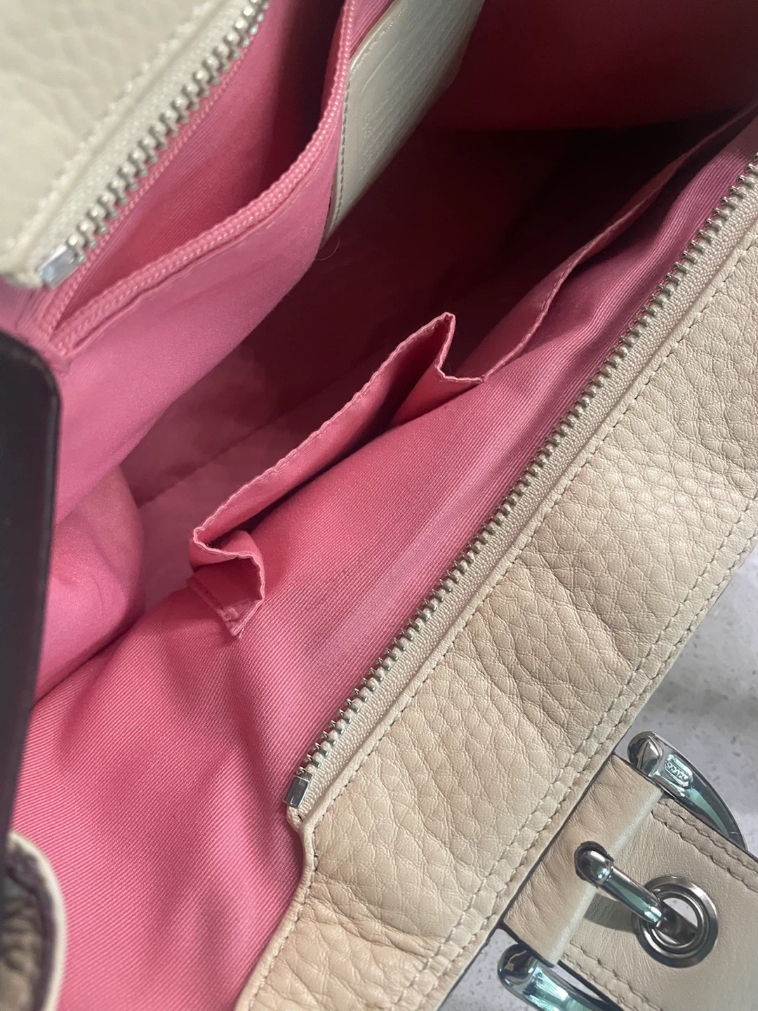 Coach Cream Leather Handbag - photo 3