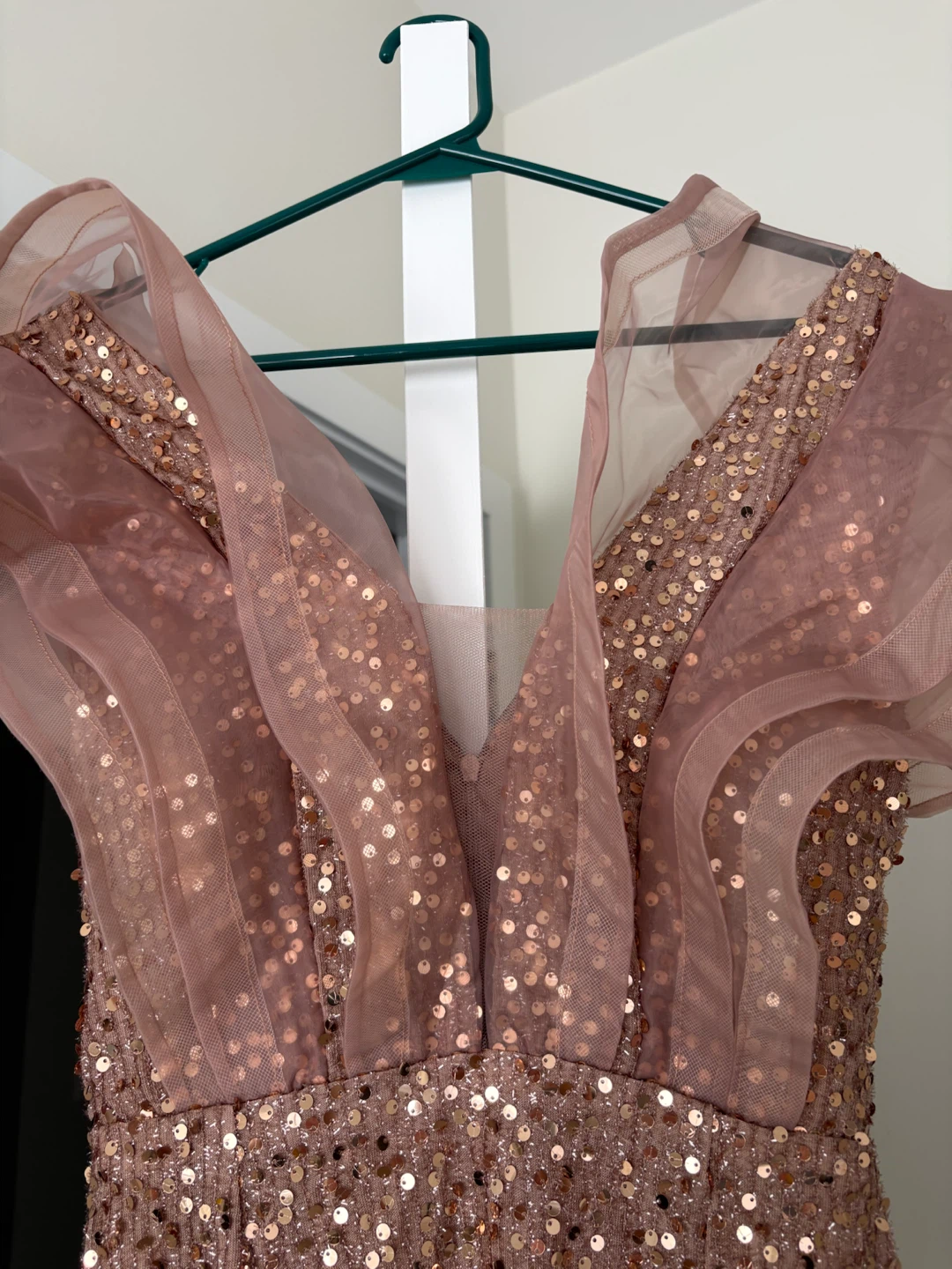 Sequin Embellished V-Neck Gown with Ruffled Sleeves - photo 4