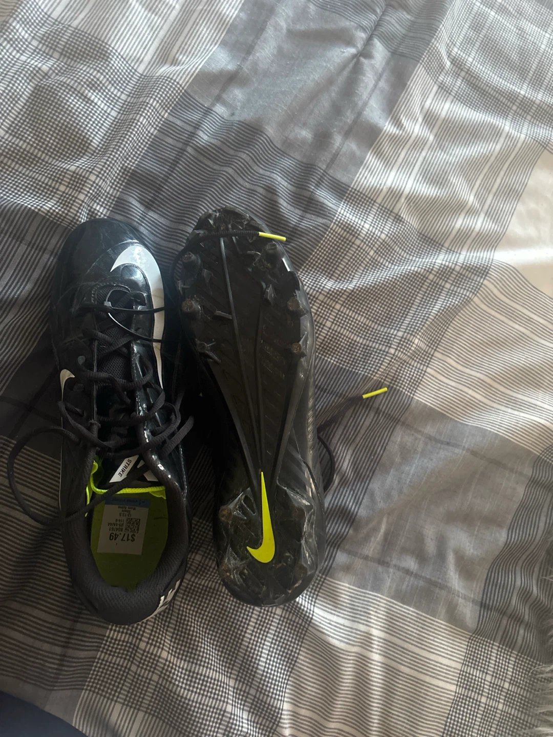 Nike Football Cleats - photo 3