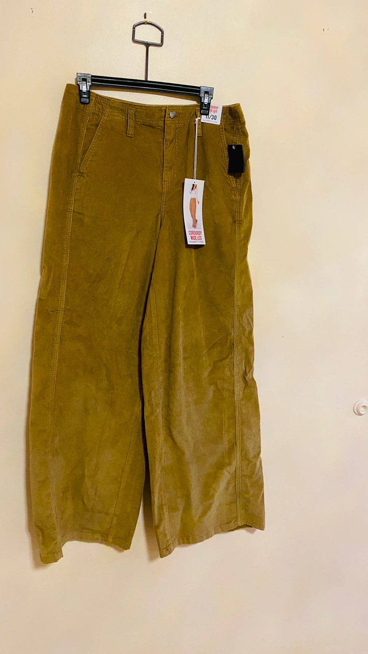 Celebrity Pink  Y2K size 11 wide leg pants - photo 2