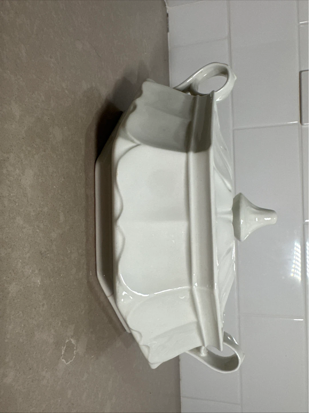 Red-Cliff Ironstone Covered Serving Dish - photo 2