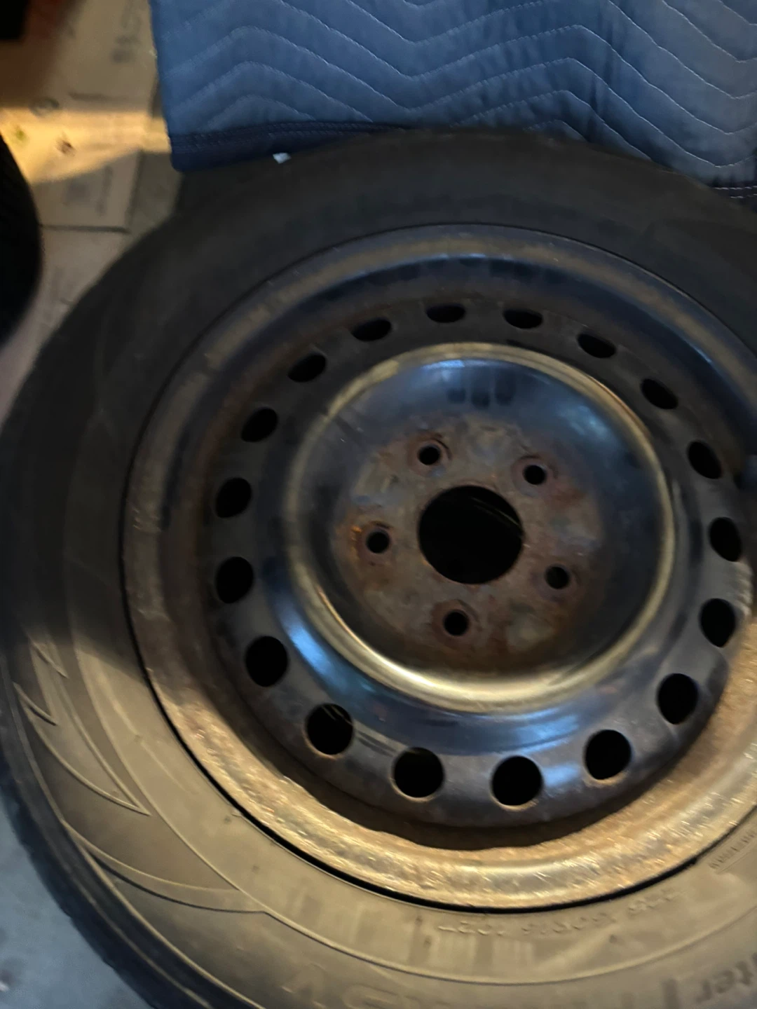 Hankook Winter Tires with Rims - photo 2