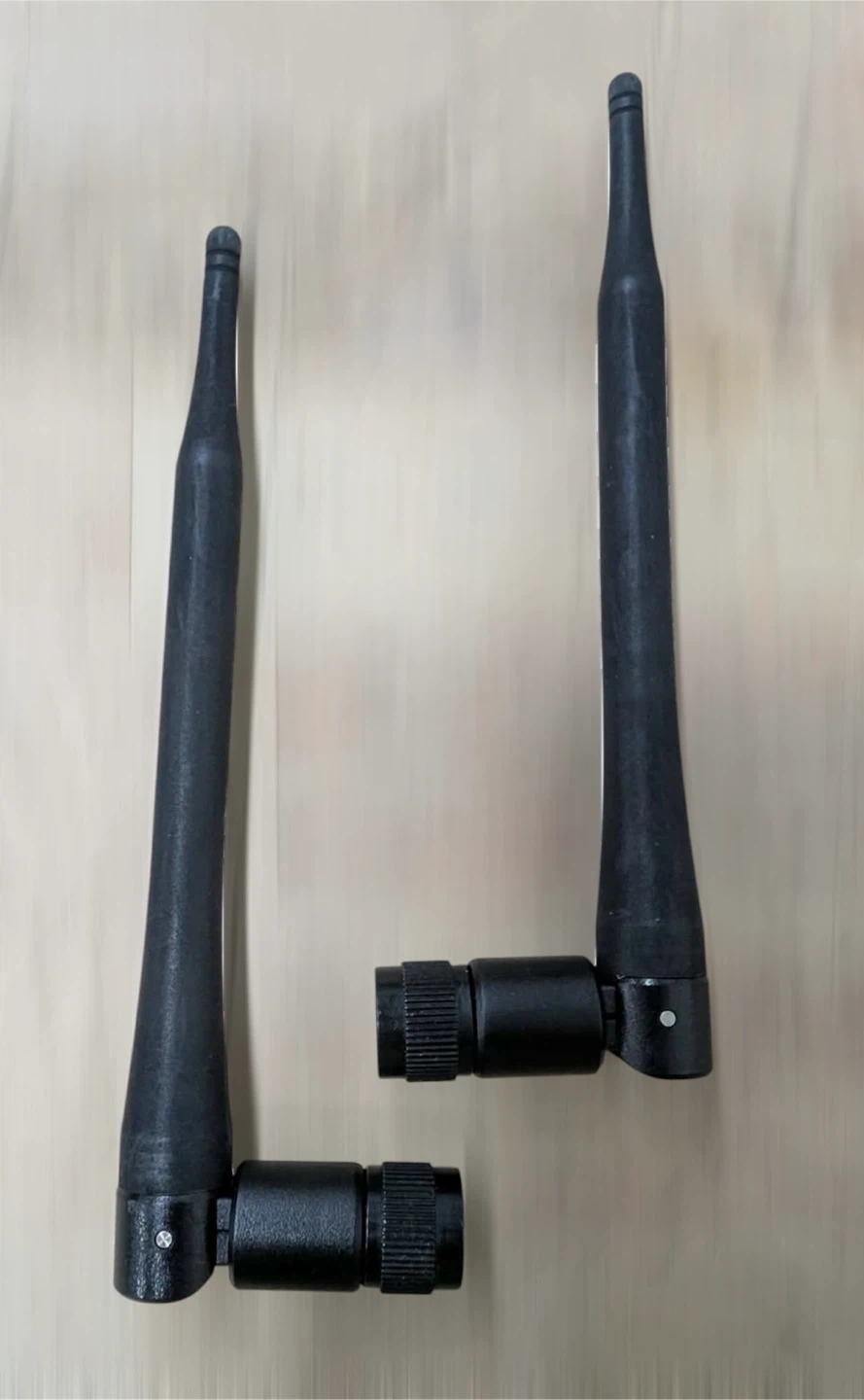 Pair of WiFi Antennas - photo 3