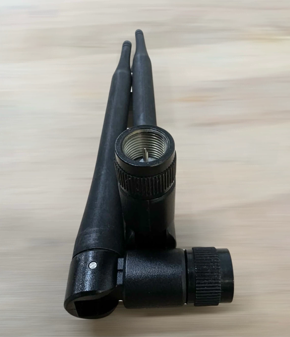 Pair of WiFi Antennas - photo 4