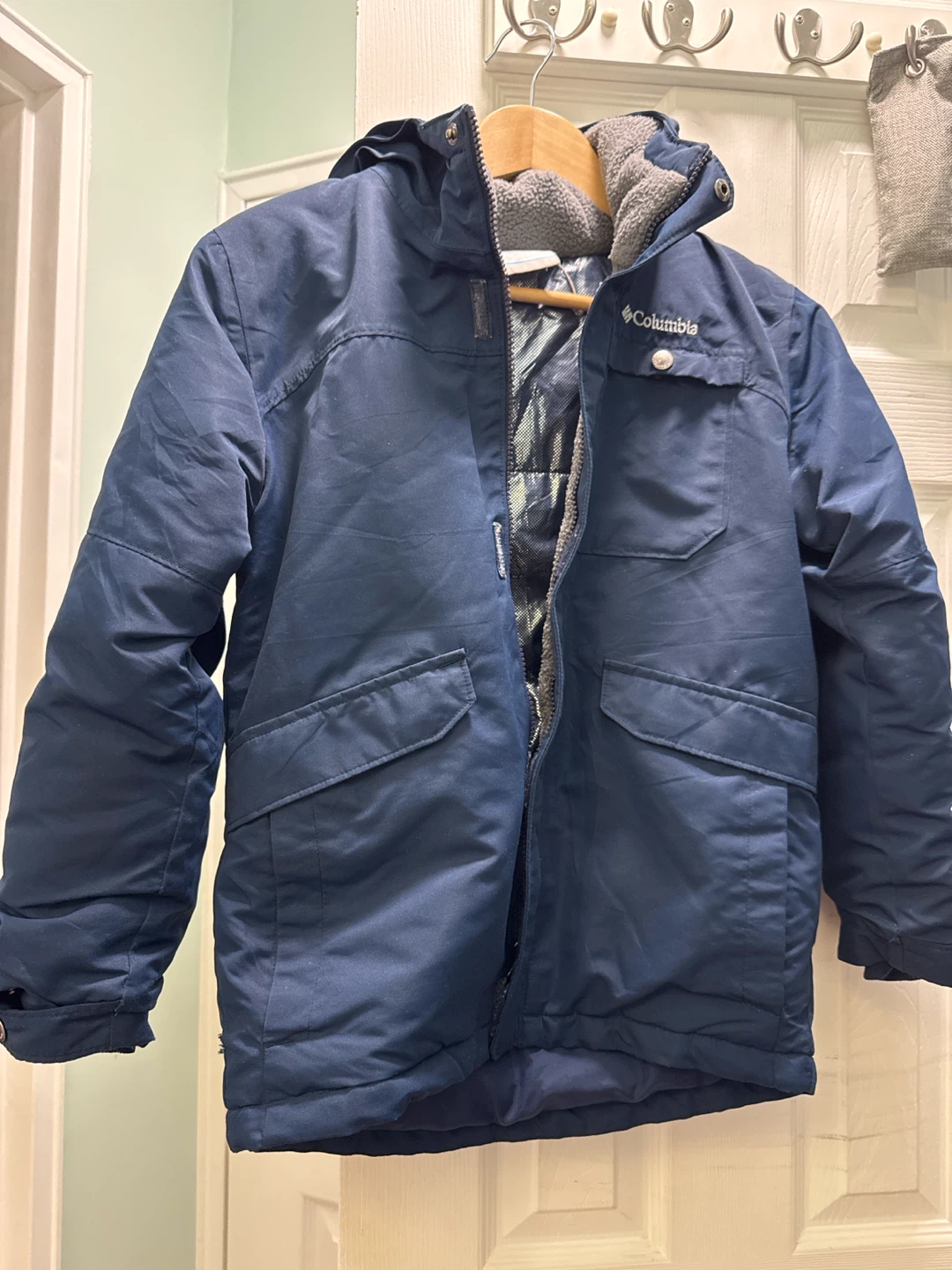 Kids Columbia Omni-Tech Coat, size M (10-12)