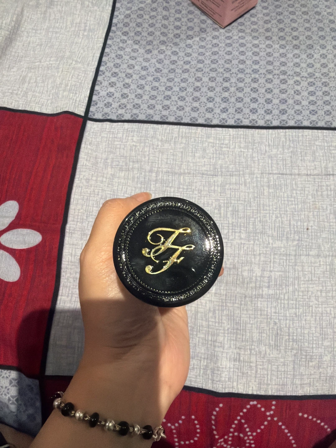 Too Faced Born This Way Foundation - Maple (30ml) - photo 3