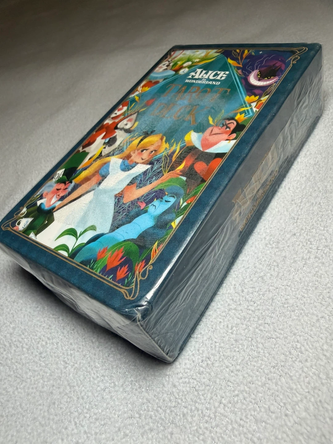 Alice In Wonderland 78 Tarot Card Deck - photo 3
