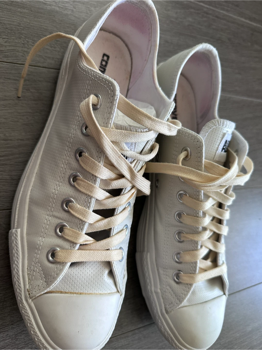 Men’s Converse All Star Low Top – White/Cream - Size 11