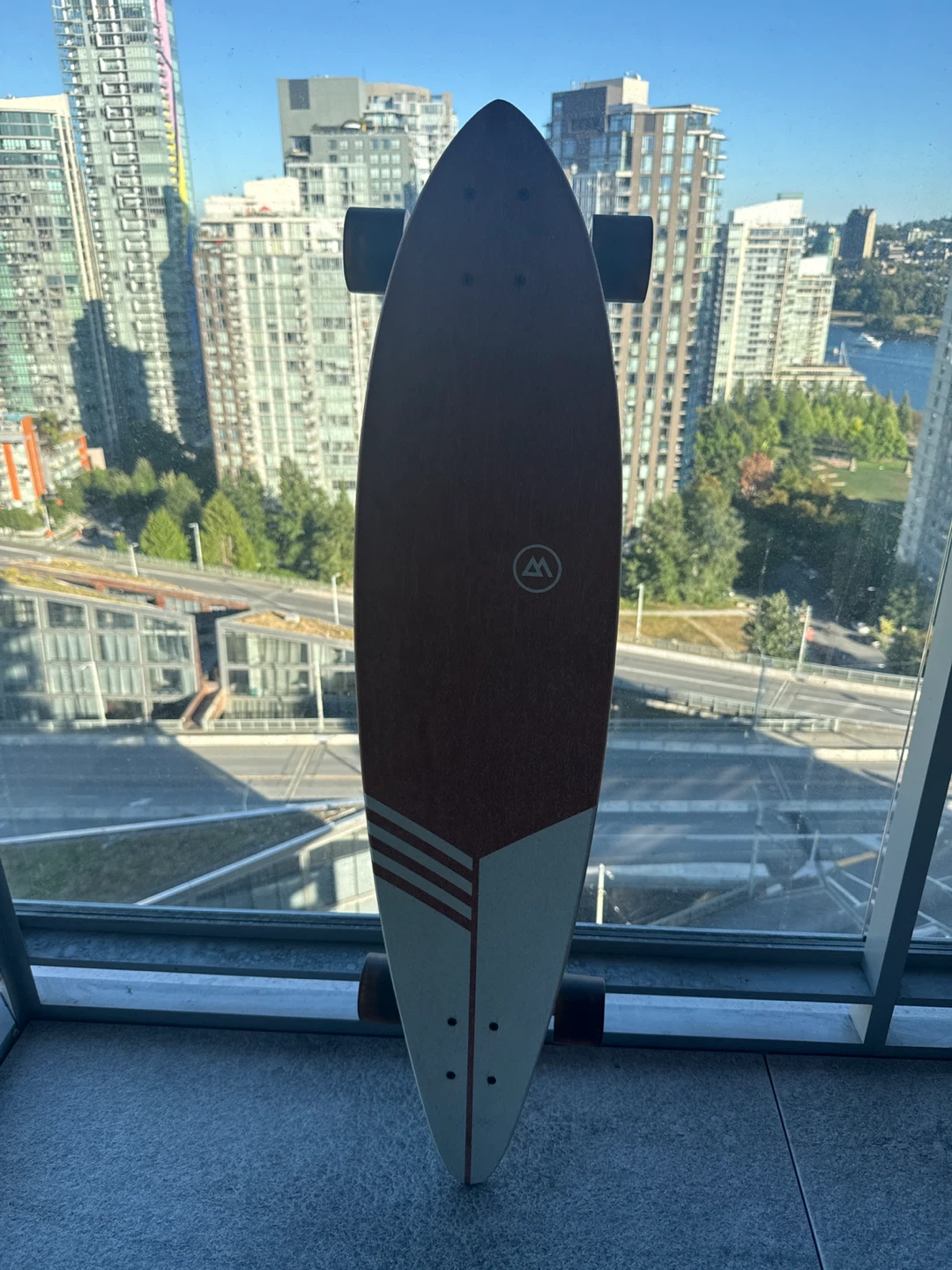 Magneto Longboard Skateboard