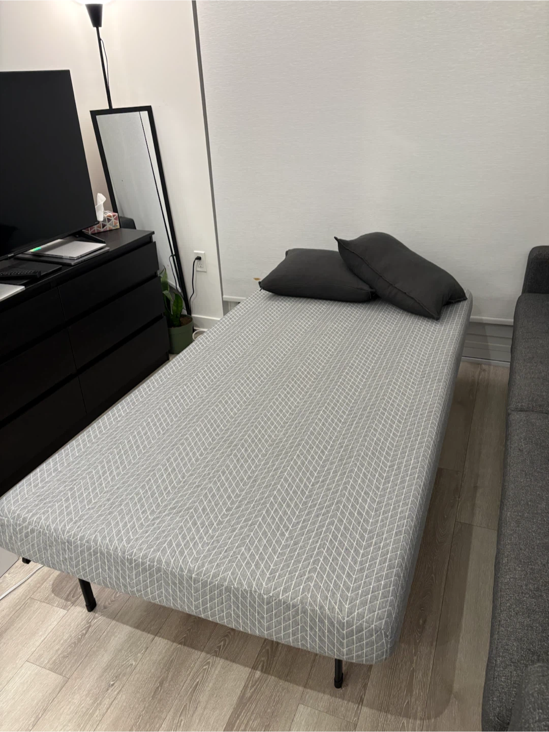 Set: Folding metal bed frame + mattress